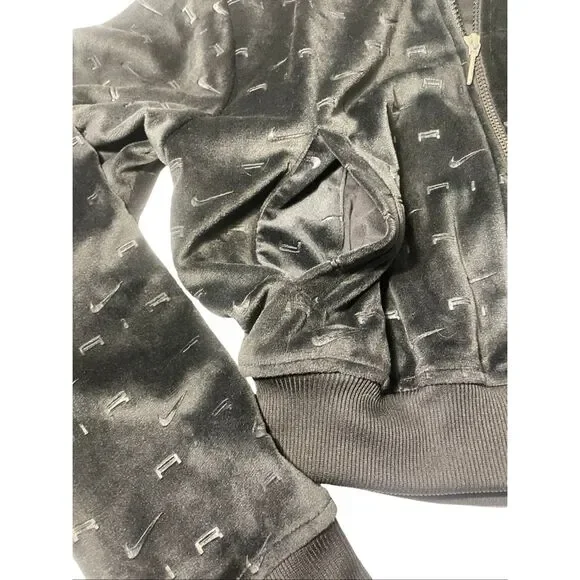 Nike Air Velour Zip Cropped Jacket - Picture 8 of 9